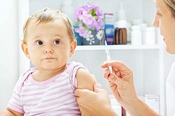 Вакцинация: спасение или опасность? 12 частых вопросов детскому инфекционисту